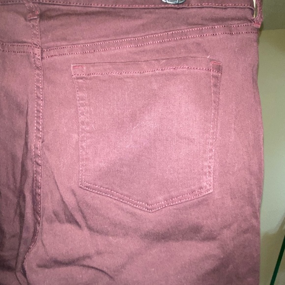 ✨HOST PICK✨Maroon Code Bleu Size 16 Jeans✨ - Picture 10 of 14